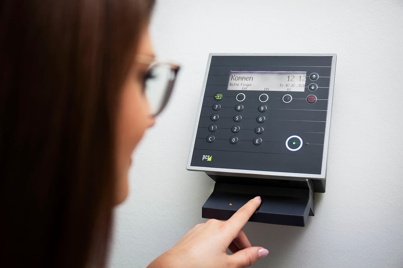 Why Every HOA Needs a Digital Visitor Management System in 2025