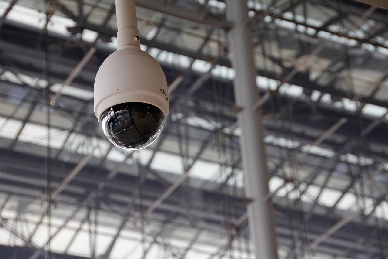 Wired vs Wireless Security Systems: Which Is Better for Your Home or HOA?