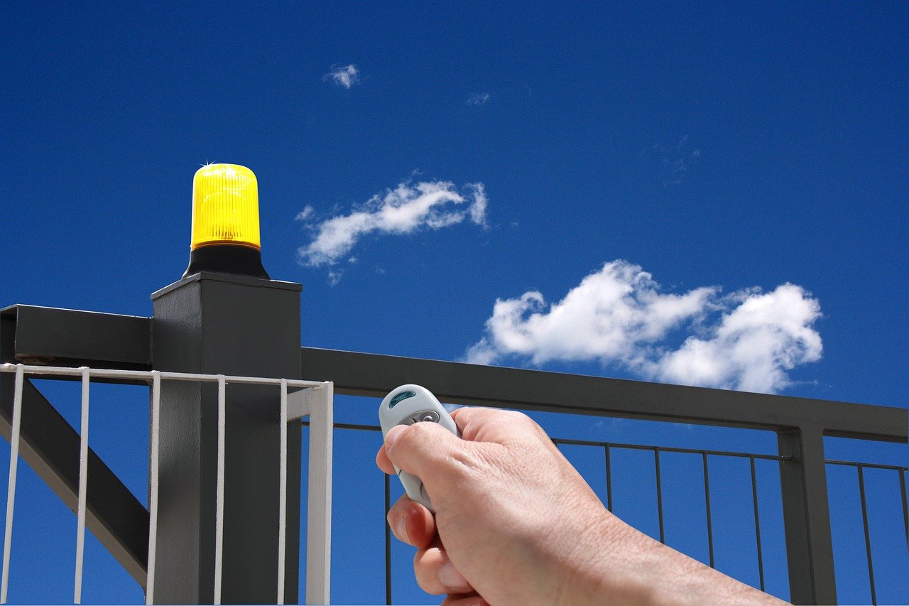 A Complete Guide To Vehicle Gate Access Control Systems in 2025